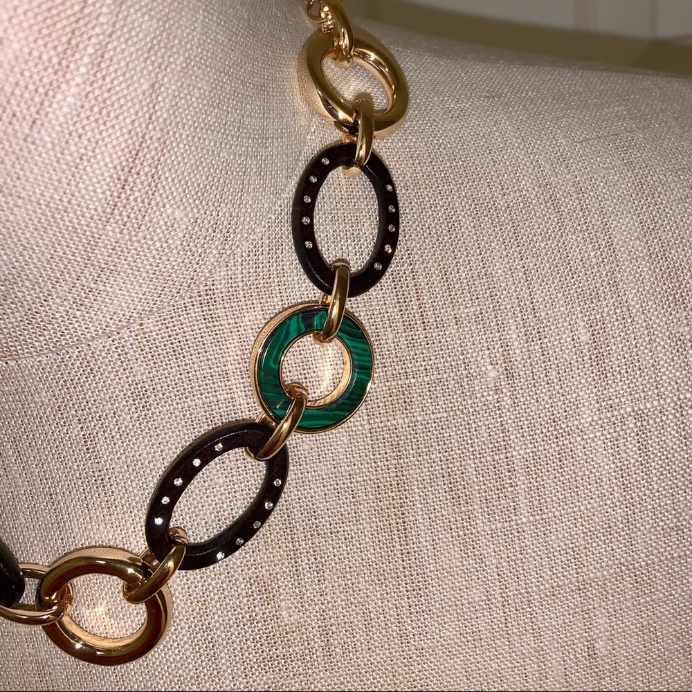NWT WHBM GOLD, WOOD AND GREEN SHORT LINK NECKLACE - Picture 2 of 4